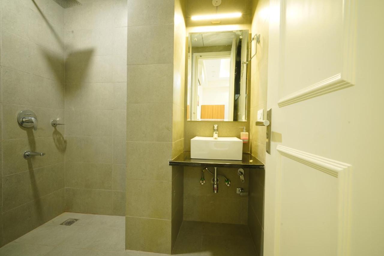 Octave Orchid Vista Hotel Gurgaon Ngoại thất bức ảnh