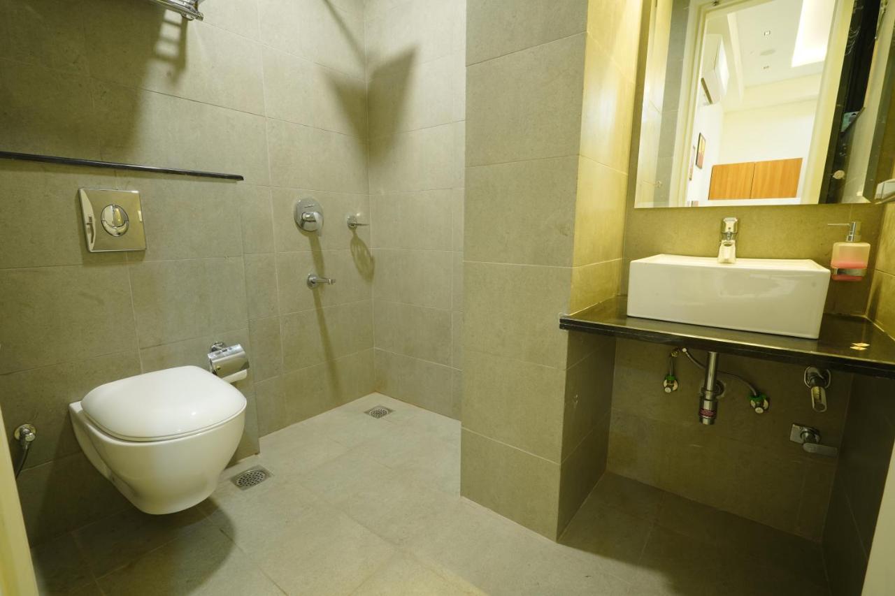 Octave Orchid Vista Hotel Gurgaon Ngoại thất bức ảnh